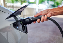 مخاطر ارتفاع درجة حرارة بطارية السيارة الكهربائية وكيفية الوقاية منها لماذا ترتفع درجة حرارة بطارية السيارة الكهربائية؟