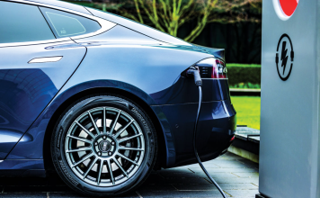 نصائح لتوفير الطاقة في سيارتك الكهربائية: دليلك لرحلات أطول وتكاليف أقل